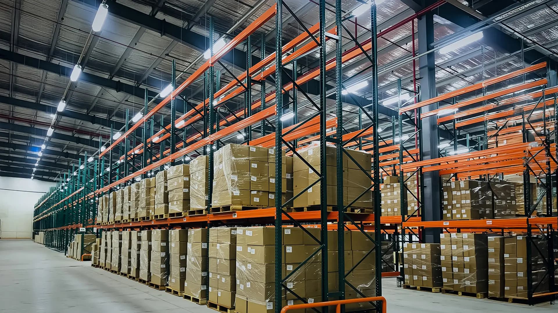 Teardrop Pallet Racking hero view in Riverside, CA